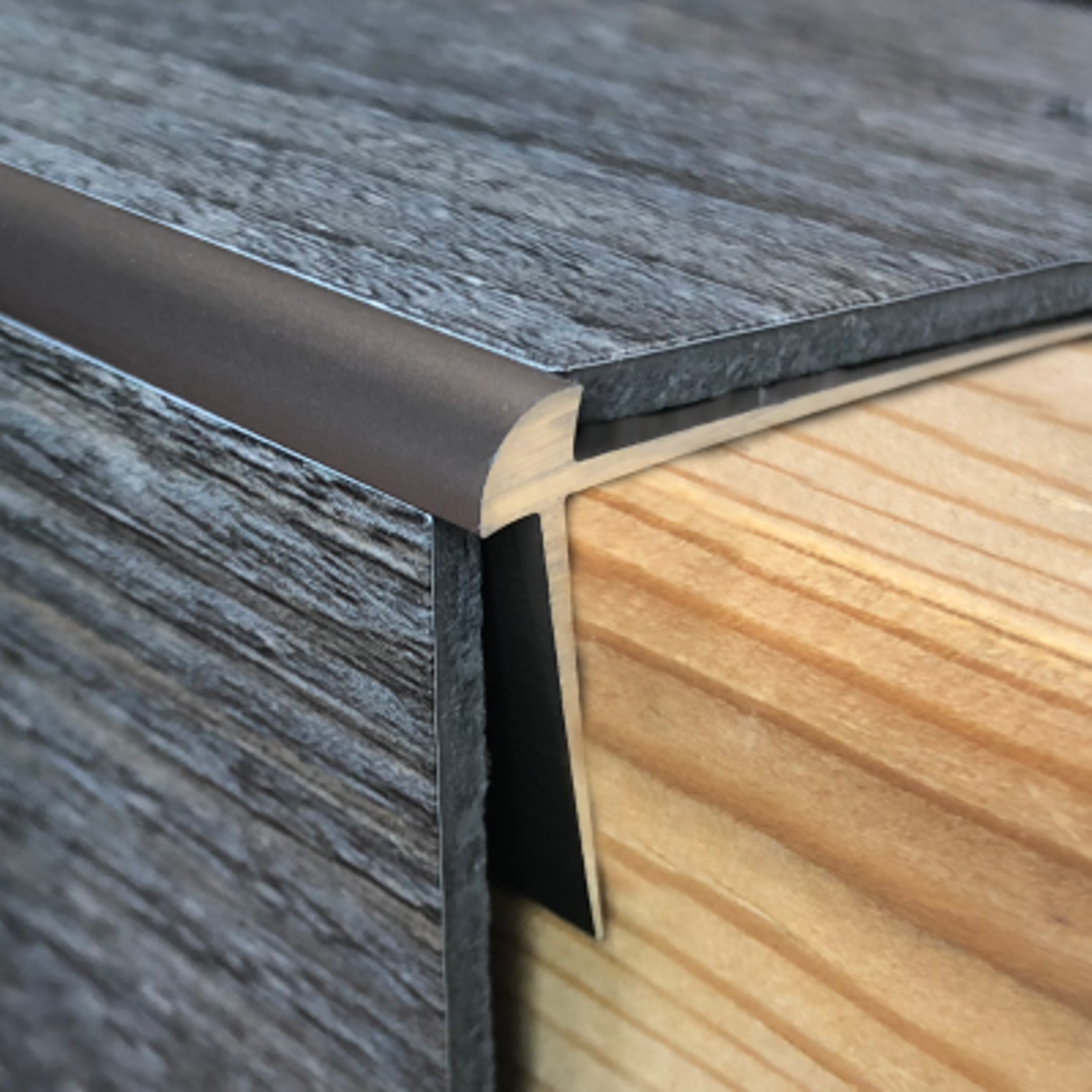 image of LVT No-Lip Stair Nosing